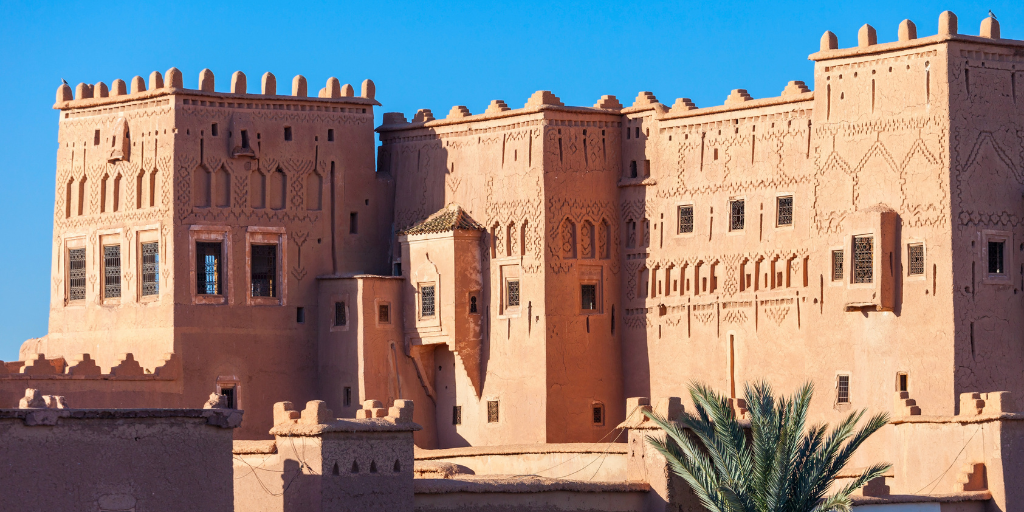 Oferta de viaje por Marruecos y sus antiguos palacios, mezquitas y oasis exóticos. Descubre Marrakech y el desierto del Sáhara con este viaje a Marruecos en 8 días. 6