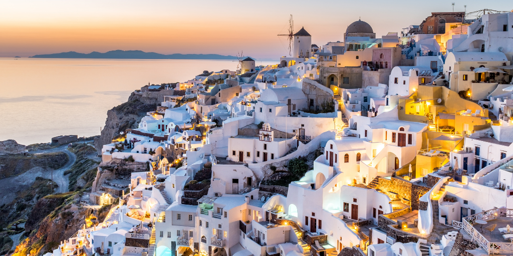 Viaja por Atenas y disfruta de las islas de Mykonos y Santorini. Descubre la civilización occidental y vive unas vacaciones en las islas de Grecia. 5