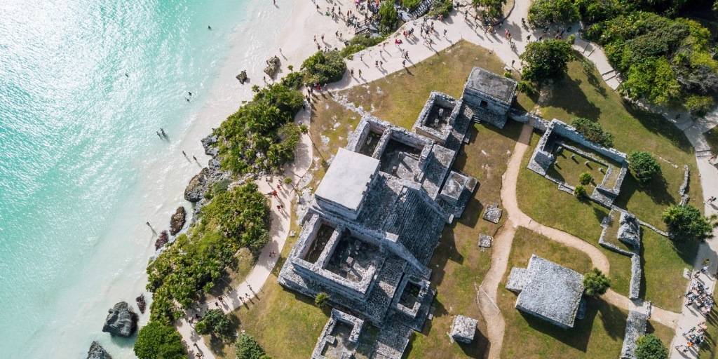 Este viaje a Tulum en todo incluido te mostrará lo mejor de la Riviera Maya. Combina historia, naturaleza y playas como ningún otro destino. 6