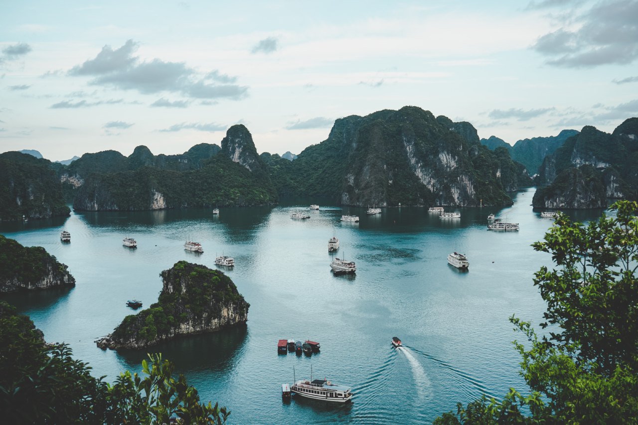 Qué ver en Vietnam - Bahía de Halong