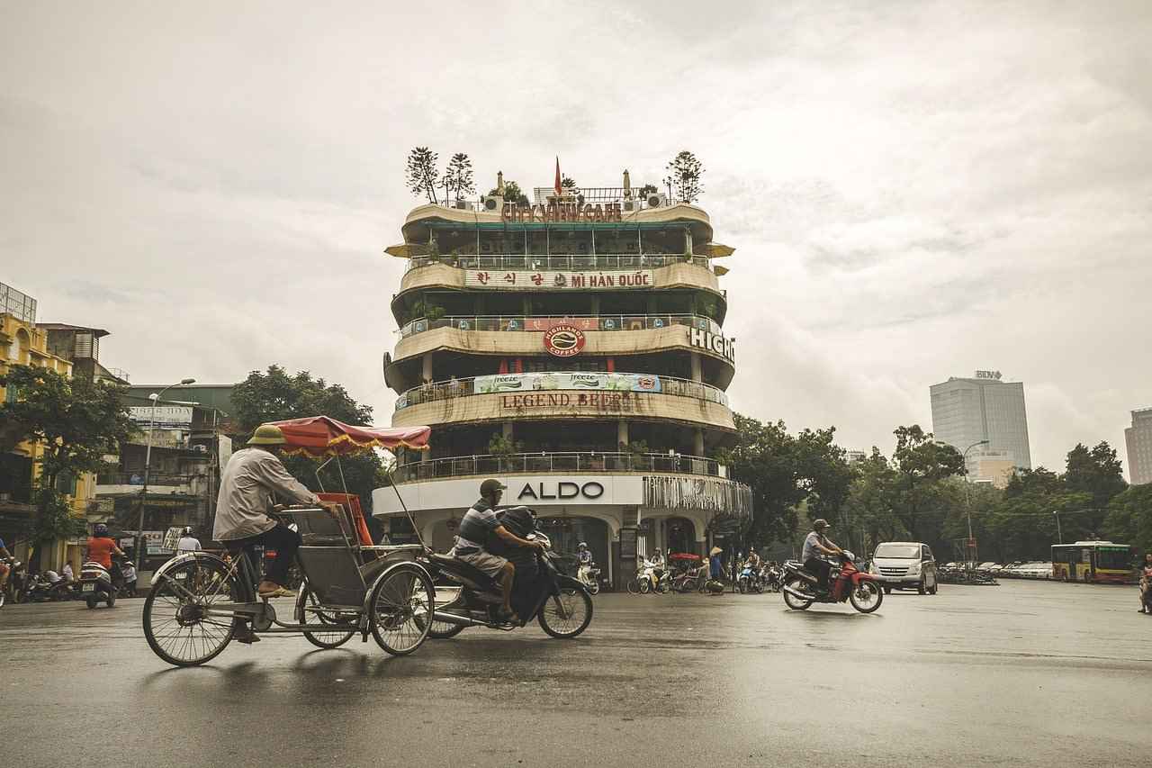 Consejos - Como moverse por Vietnam moto-taxi